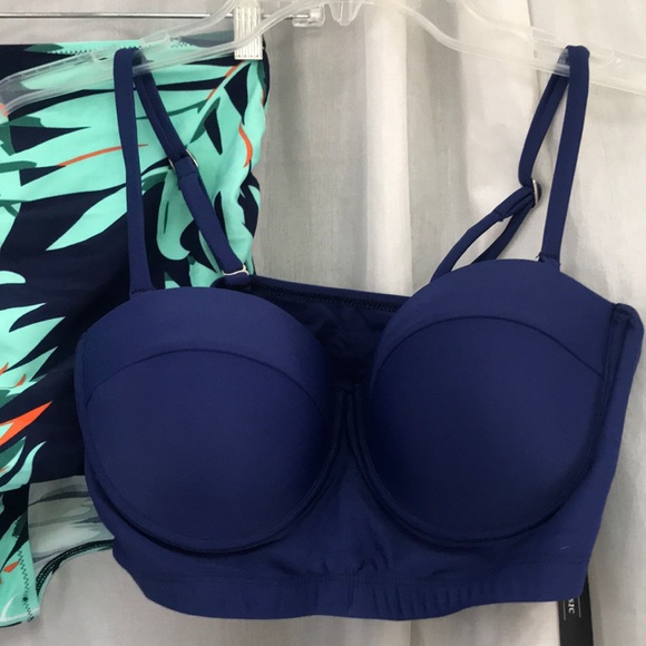 Unique classic bikini - Picture 3 of 13